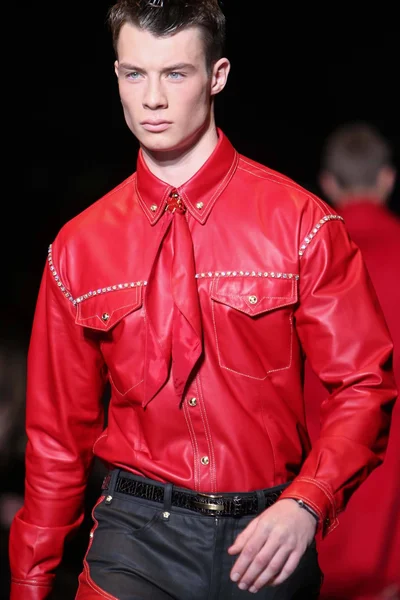 Look 37